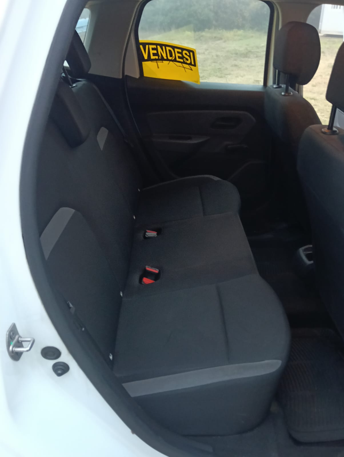 Dacia Duster 4x4 neopatentati ok (VENDUTA) - immagine 7