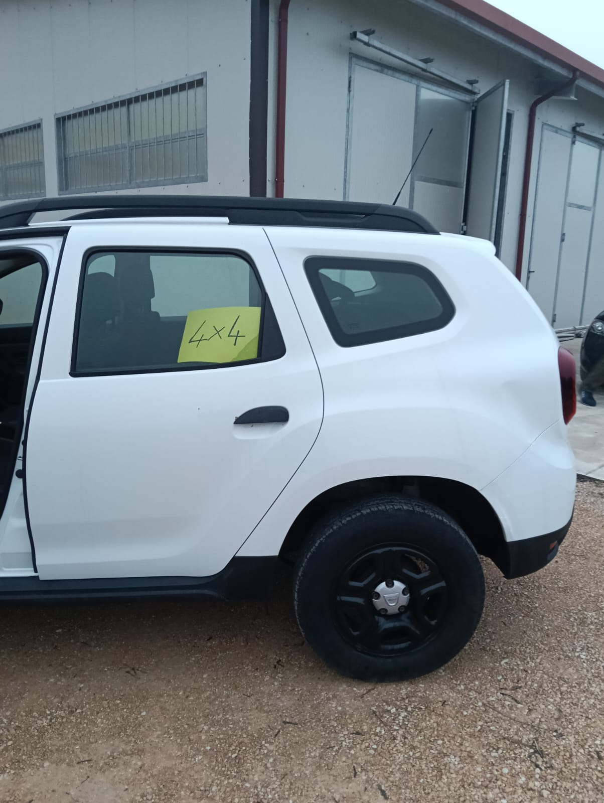 Dacia Duster 4x4 neopatentati ok (VENDUTA) - immagine 3