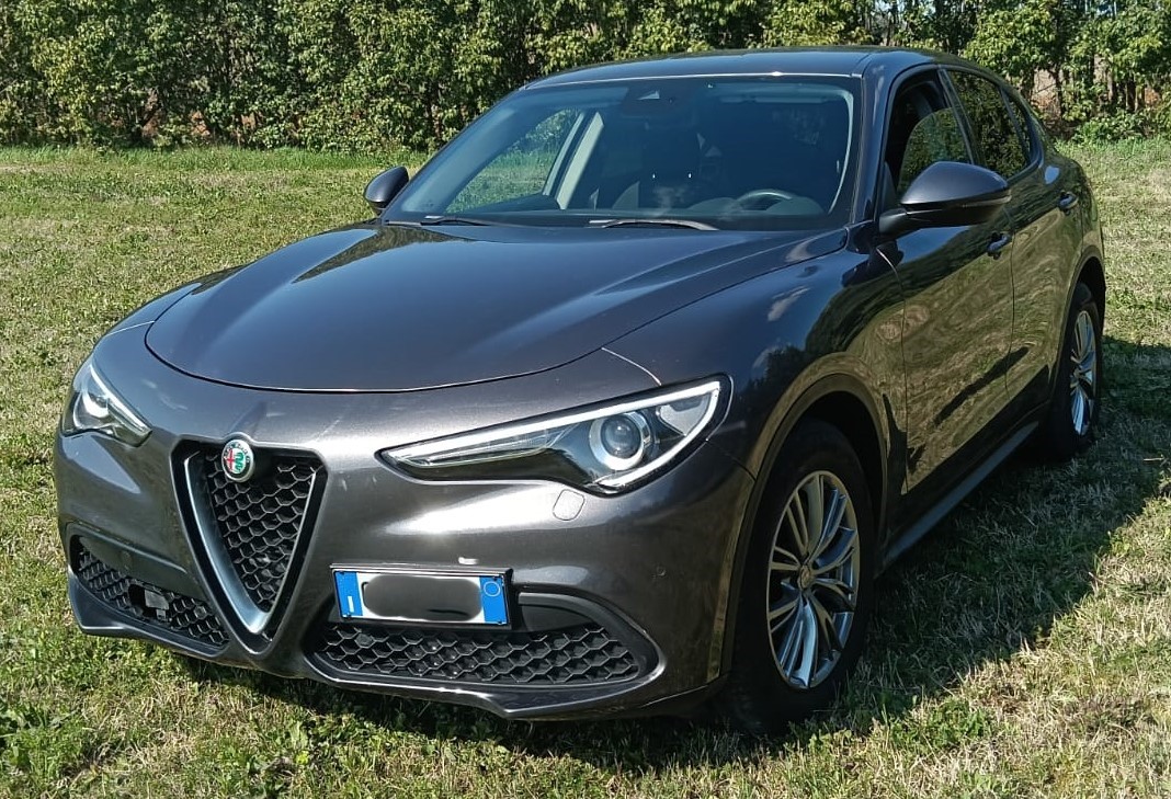 Alfa Romeo STELVIO 2.2 Turbo Diesel 160 CV - immagine 5